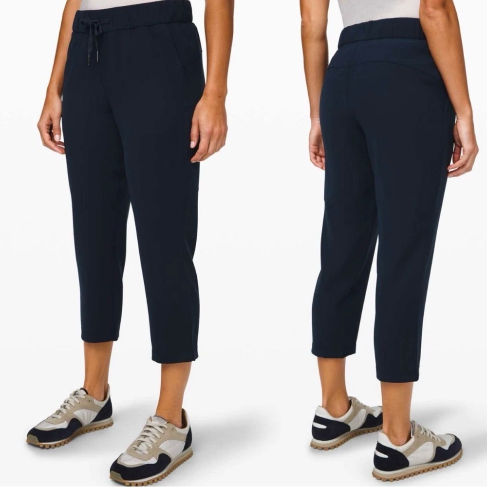 Lululemon On the Fly Crop 23" True Navy Pants Size 8 Straight leg - Picture 2 of 11